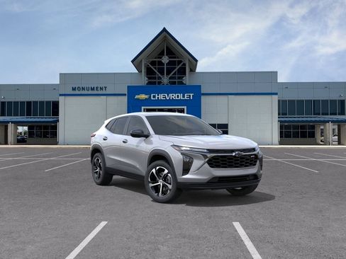 New 2026 Chevrolet Trax RS w/ Sunroof Package FWD image 1