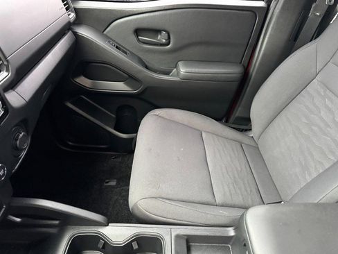 Used 2022 Nissan Frontier S w/ Technology Package image 11