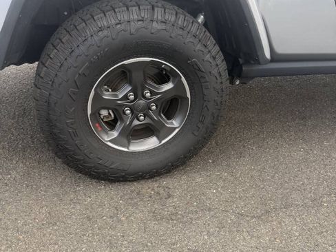 Used 2020 Jeep Gladiator Rubicon AWD/4WD image 21