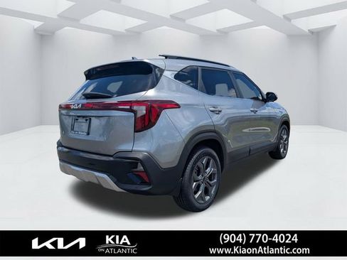 Used 2024 Kia Seltos S FWD image 3