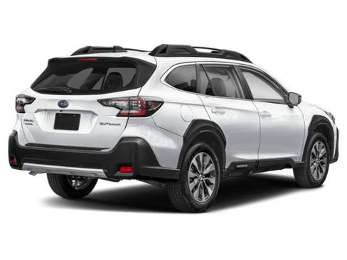 Used 2025 Subaru Outback Limited AWD/4WD image 2