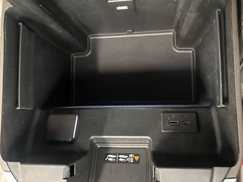 Used 2023 Chevrolet Silverado 1500 RST image 30