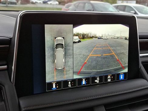 Certified 2024 Chevrolet Suburban High Country image 4