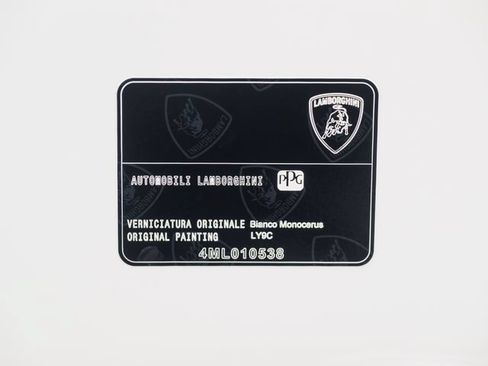 Used 2025 Lamborghini Urus SE AWD/4WD image 84