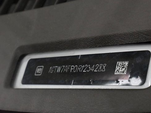 Used 2024 GMC Savana 2500 Work Van w/ Driver Convenience Package image 27