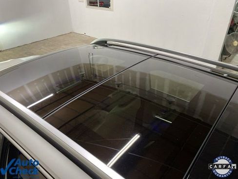 Used 2023 Mercedes-Benz EQB 300 4MATIC w/ Pinnacle Package image 19