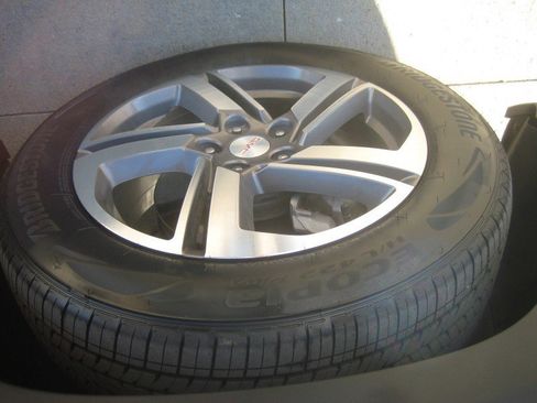 Used 2020 GMC Terrain SLT w/ Preferred Package image 10