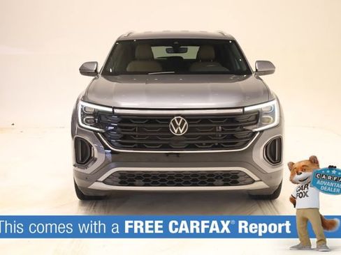 Used 2024 Volkswagen Atlas Cross Sport SE w/ Black Wheel Package FWD image 2