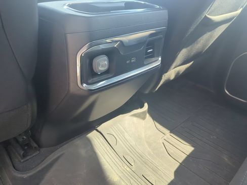 Used 2023 GMC Sierra 1500 Elevation AWD/4WD image 11