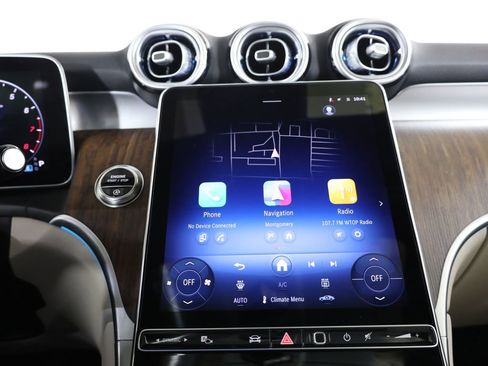 Used 2026 Mercedes-Benz GLC 300 4MATIC image 22