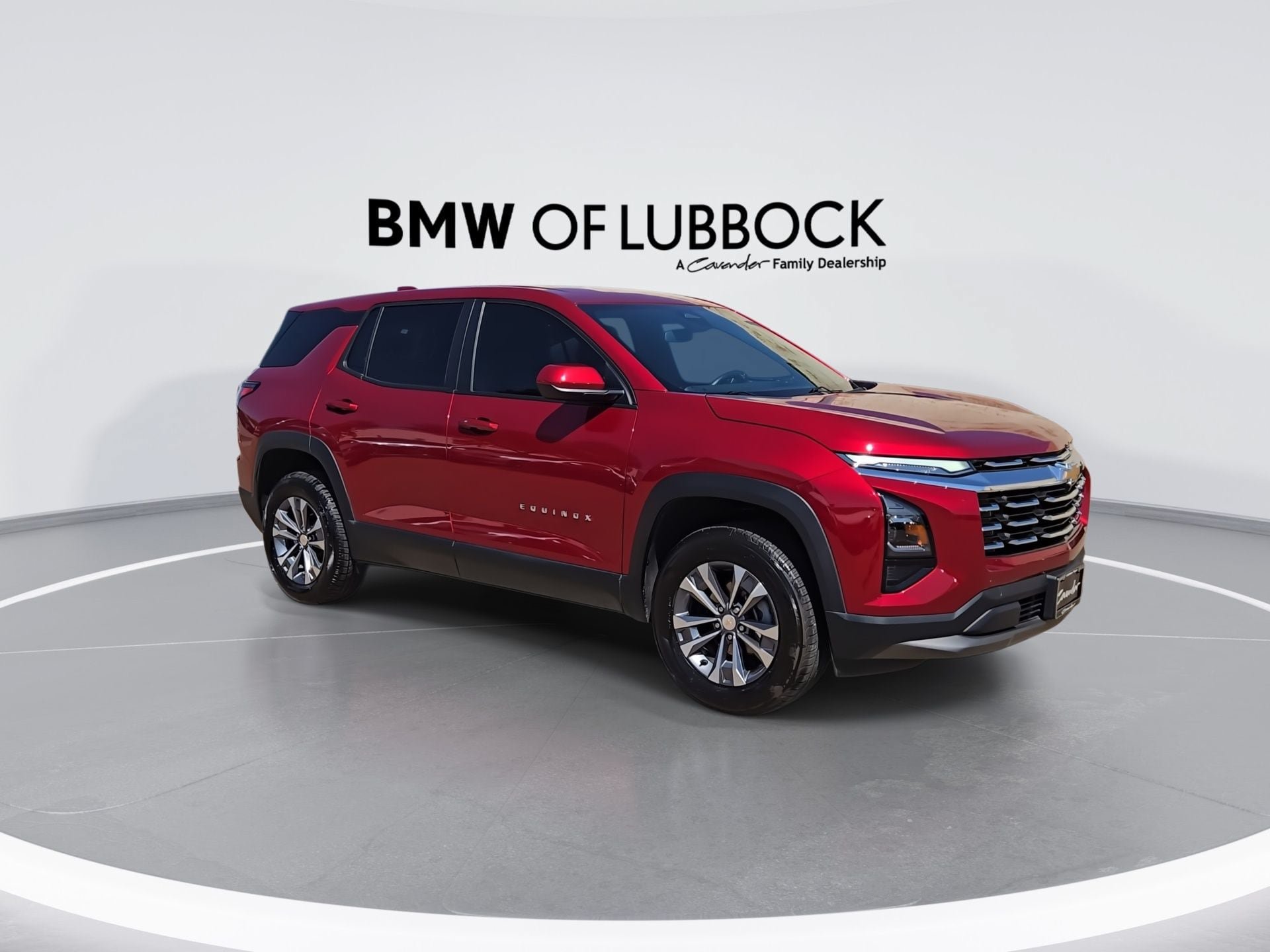 Used 2026 Chevrolet Equinox LT FWD image 2
