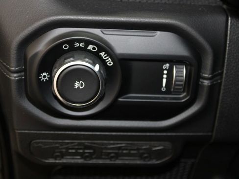 Used 2024 Jeep Wrangler Unlimited Rubicon 392 image 33