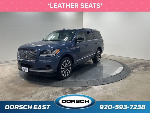 Used 2022 Lincoln Navigator Reserve image 1