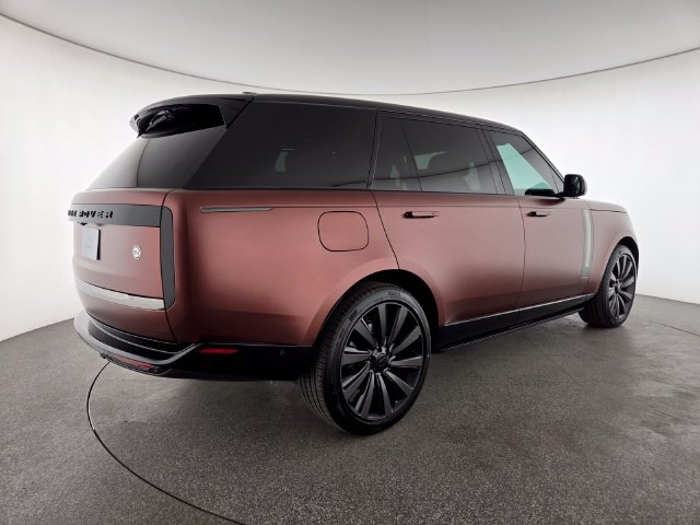 New 2026 Land Rover Range Rover SV AWD/4WD image 2
