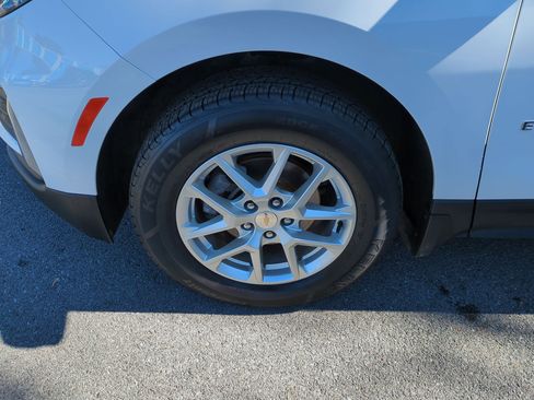 Used 2022 Chevrolet Equinox LT image 32