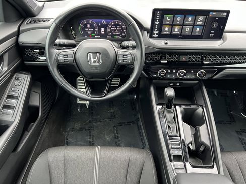 Used 2024 Honda Accord Sport image 31