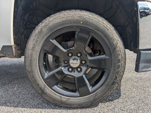 Used 2017 Chevrolet Silverado 1500 LT w/ All Star Edition image 11