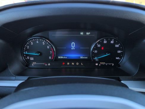 Used 2022 Ford Explorer XLT w/ Equipment Group 202A image 21