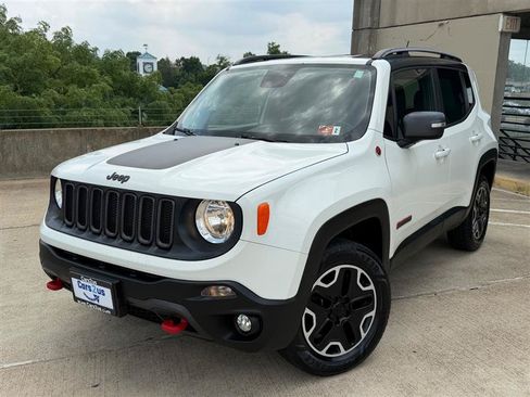 Used 2015 Jeep Renegade Trailhawk w/ Premium Leather Group AWD/4WD image 2