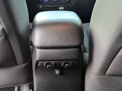 Used 2017 Jeep Wrangler Unlimited Sport w/ Connectivity Group AWD/4WD image 33