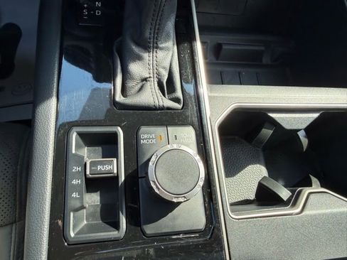 Used 2023 Toyota Tundra Limited AWD/4WD image 35