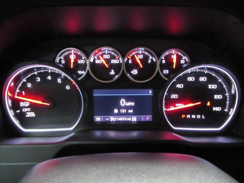 Used 2019 Chevrolet Silverado 1500 RST w/ All-Star Edition AWD/4WD image 26