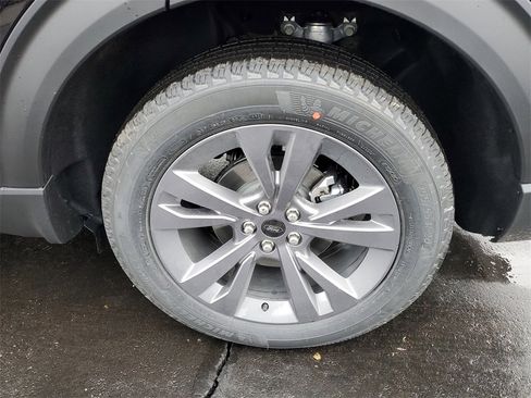 New 2026 Ford Explorer Active w/ Active Comfort Package image 34