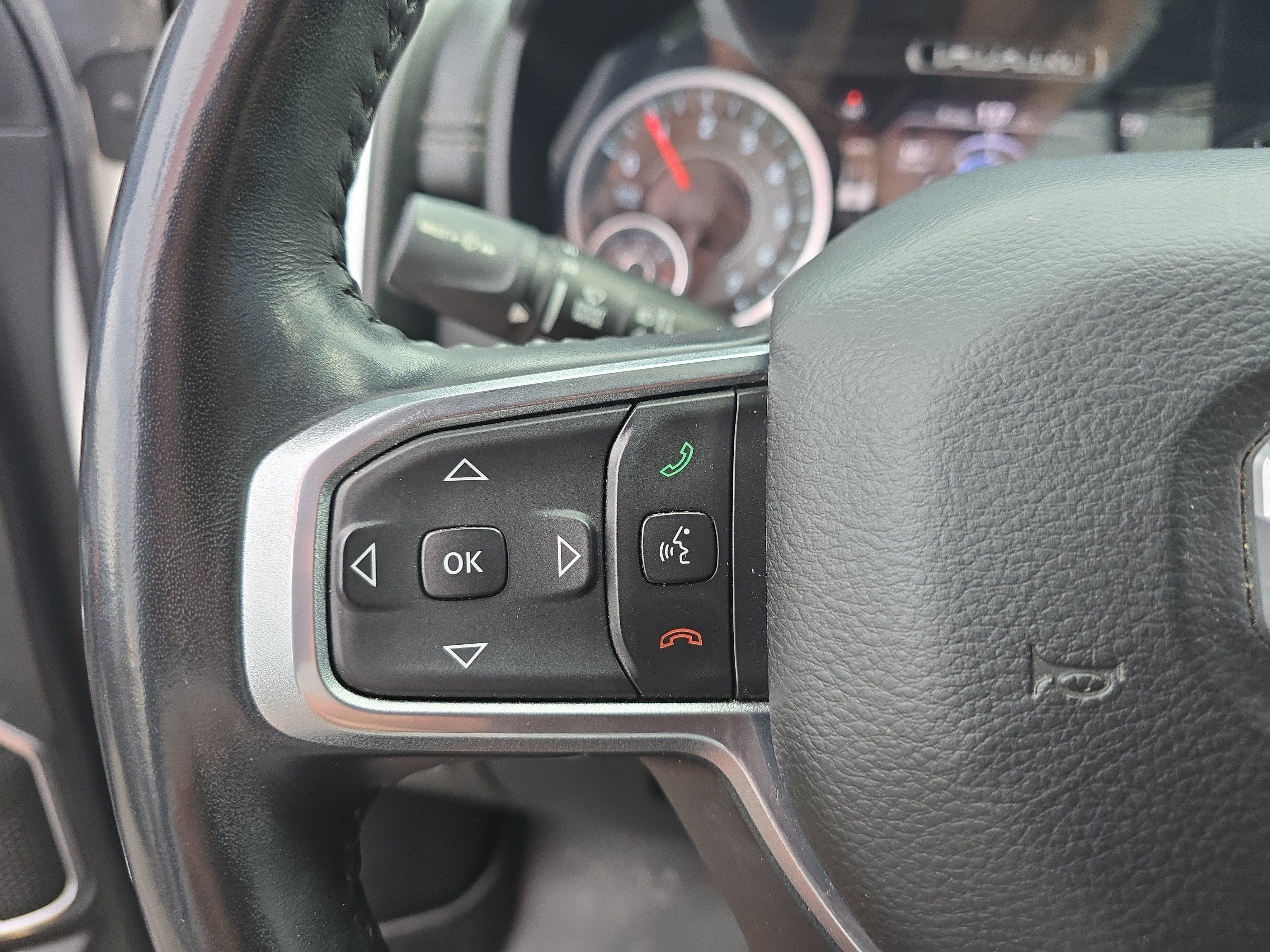 Used 2020 RAM 1500 Laramie w/ Sport Appearance Package AWD/4WD image 13