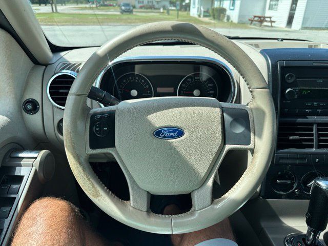 Used 2006 Ford Explorer XLT AWD/4WD image 19