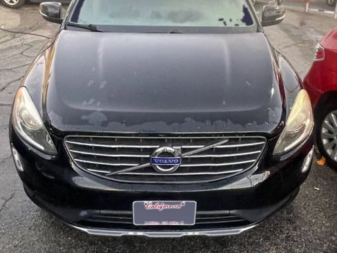 Used 2015 Volvo XC60 T5 Premier w/ Proximity Package image 1