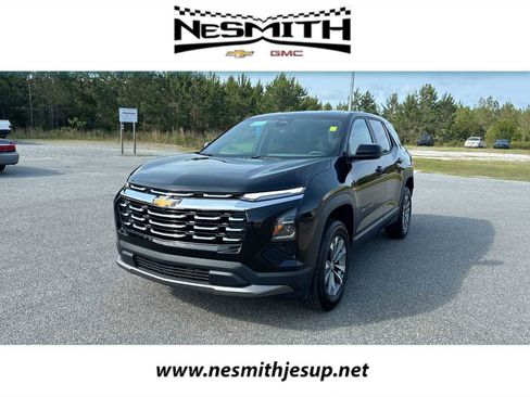 Used 2026 Chevrolet Equinox LT FWD image 1