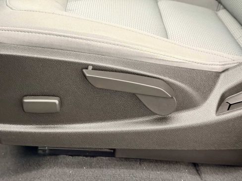 Used 2021 Chevrolet Colorado W/T w/ Custom Special Edition image 19