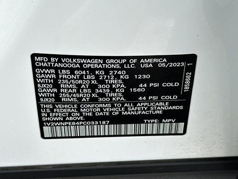 Used 2023 Volkswagen ID.4 Pro S AWD/4WD image 29