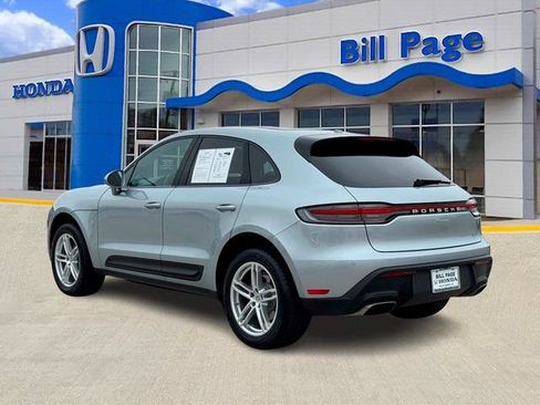 Used 2025 Porsche Macan image 6