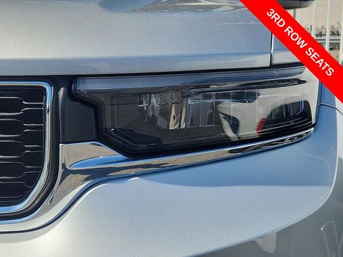 Used 2023 Jeep Grand Cherokee L Laredo AWD/4WD image 26