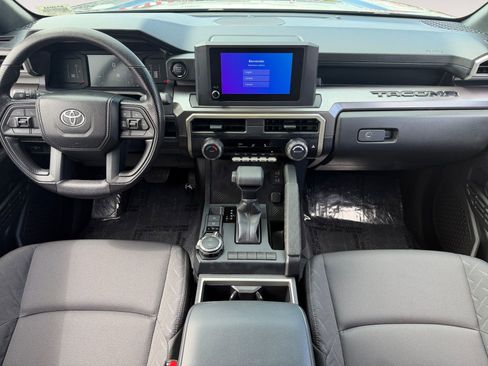 Certified 2026 Toyota Tacoma SR5 AWD/4WD image 10