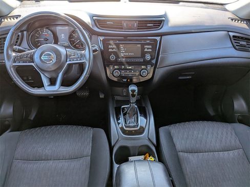 Used 2017 Nissan Rogue SV w/ Midnight Edition Package image 19