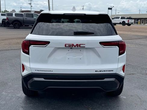Used 2026 GMC Terrain Elevation FWD image 4