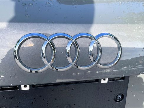 Used 2019 Audi Q3 2.0T Premium Plus w/ Premium Plus Package AWD/4WD image 31