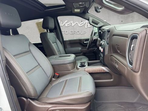 Used 2021 GMC Sierra 3500 Denali w/ Denali Ultimate Package image 24