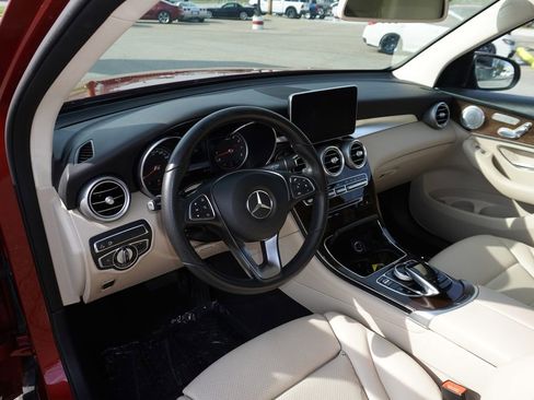 Used 2017 Mercedes-Benz GLC 300 image 27