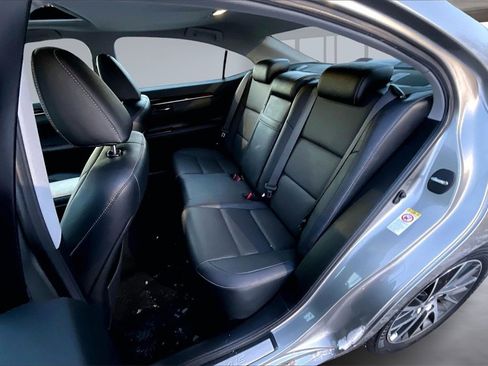 Used 2016 Lexus ES 350 w/ Navigation System Package image 21