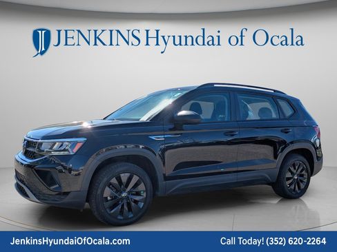 Used 2022 Volkswagen Taos S FWD image 8