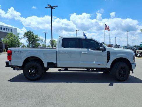 Certified 2025 Ford F250 Lariat w/ Black Appearance Package AWD/4WD image 2