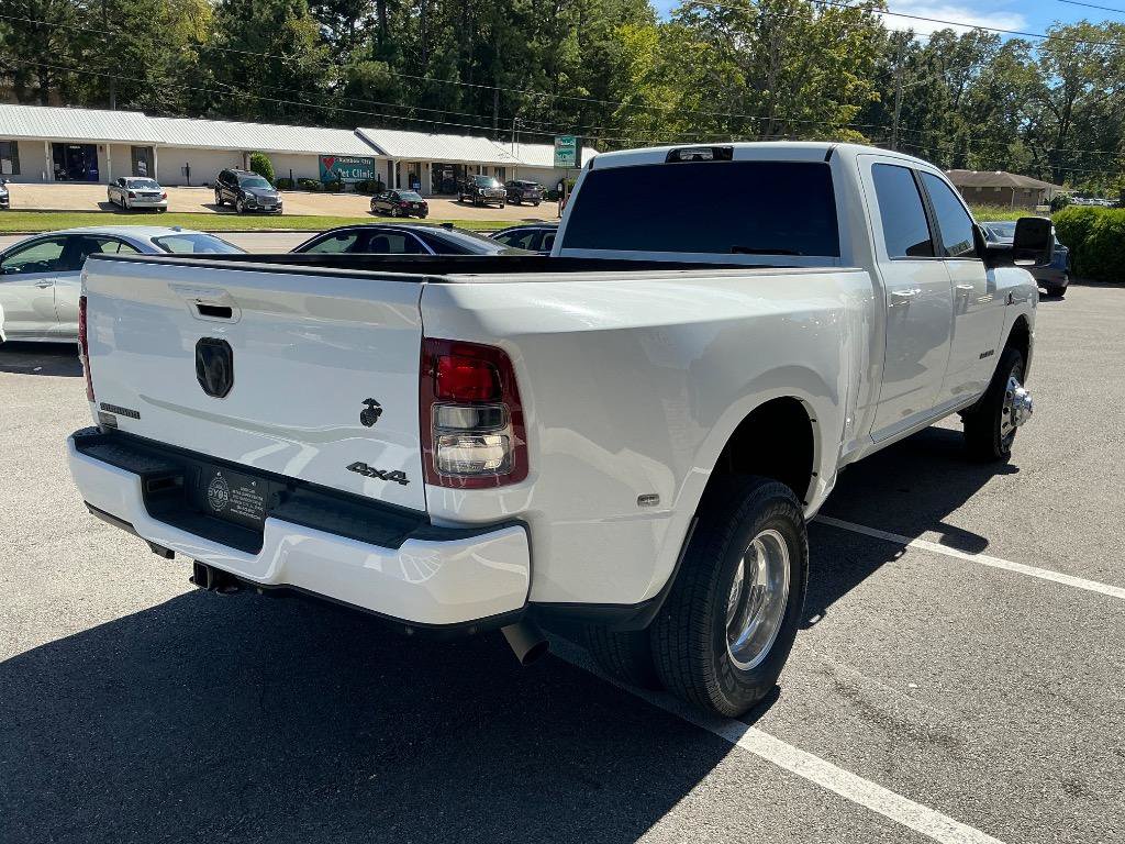 Used 2024 RAM 3500 Big Horn w/ Night Edition AWD/4WD image 5