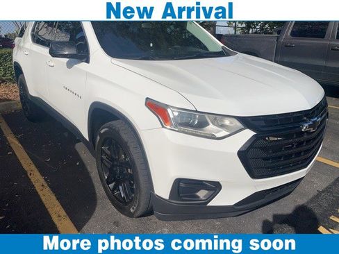 Used 2020 Chevrolet Traverse LS w/ LPO, Black Accent Package image 1