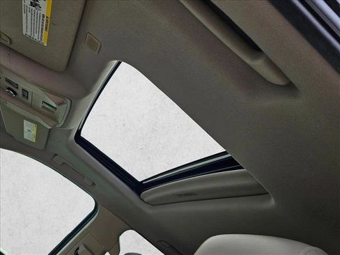 Used 2020 Cadillac Escalade ESV Luxury image 15