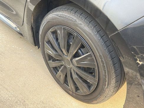 Used 2022 Toyota Corolla LE image 5