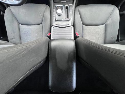 Used 2019 Chrysler 300 Touring w/ Sport Appearance Package image 22