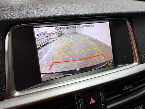 Used 2019 Kia Optima LX image 26